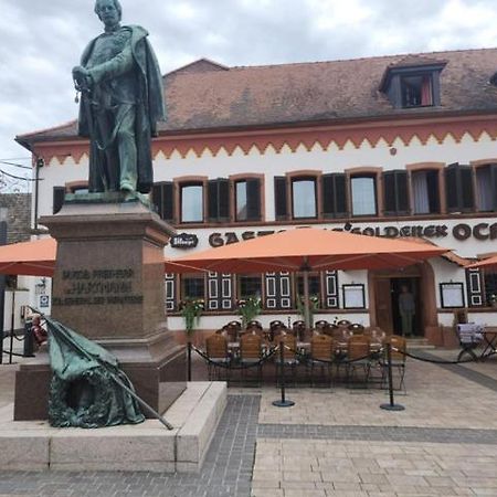 Hotel Zum Goldenen Ochsen Maikammer Bagian luar foto